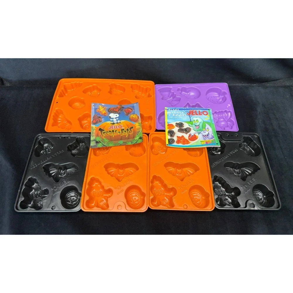 Jello Jiggler Molds Halloween Creepy Jigglers 6 Trays & Recipe Book Jello Shots
